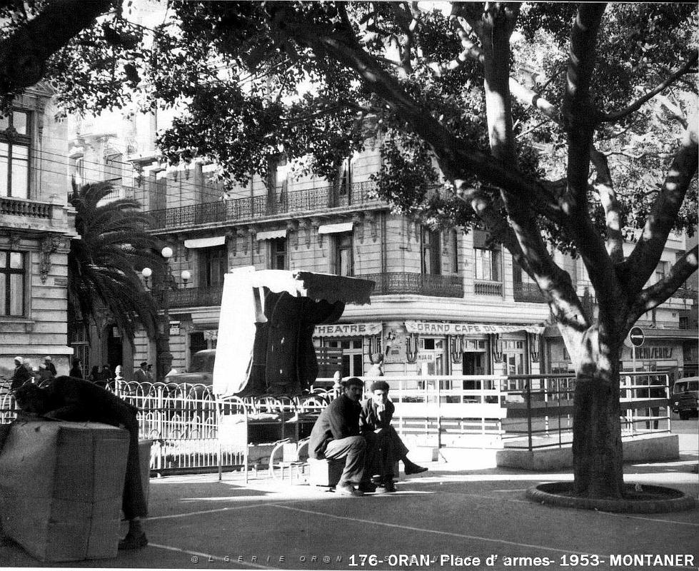 176- Oran- Place d'armes- 1953- Montaner.JPG
